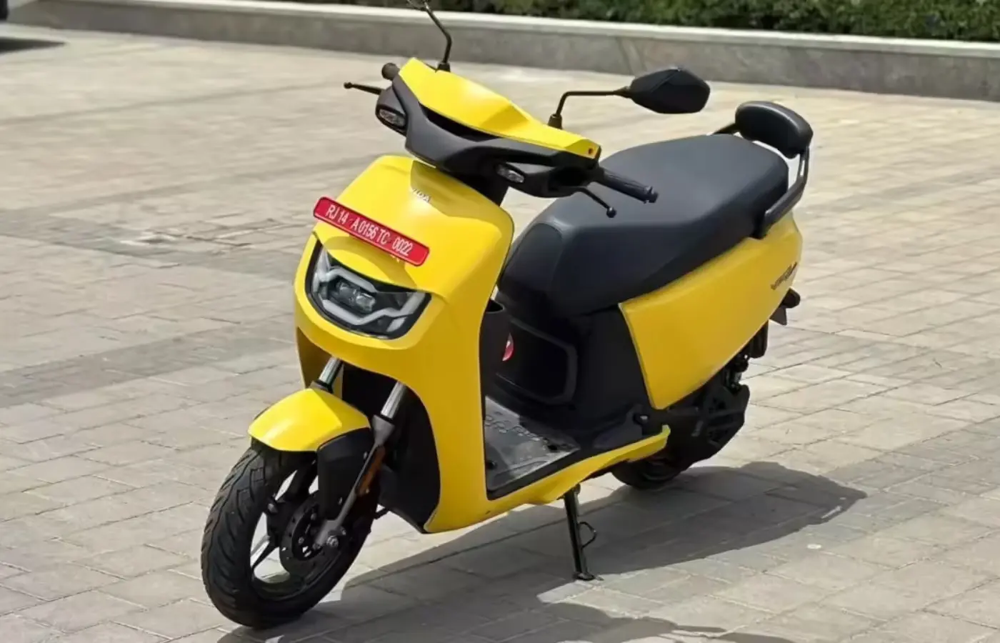 The Hero Vida VX2 Go with a 3.4kWh variant has been introduced at a price of Rs 1.02 lakh.
